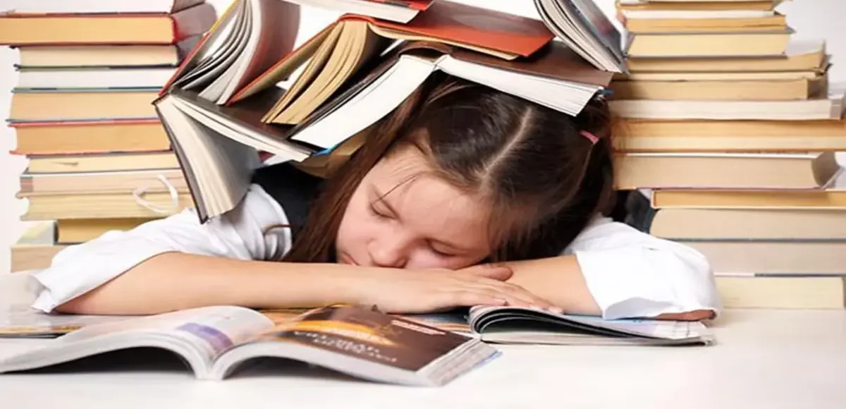 Phụ huynh TP.HCM bày tỏ bức xúc, lo lắng về việc học sinh phải học chính khóa vào thứ Bảy, ảnh hưởng đến lịch sinh hoạt và áp lực học tập.