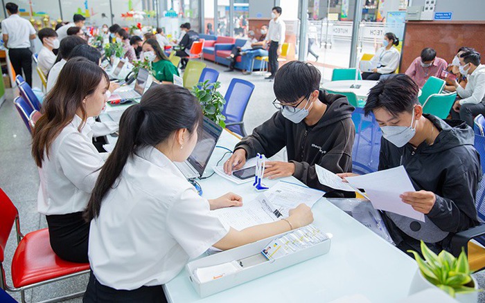 Hình ảnh minh họa về quy trình xét tuyển bổ sung 15 điểm TP.HCM 2025 tại Đại học Mở TP.HCM.