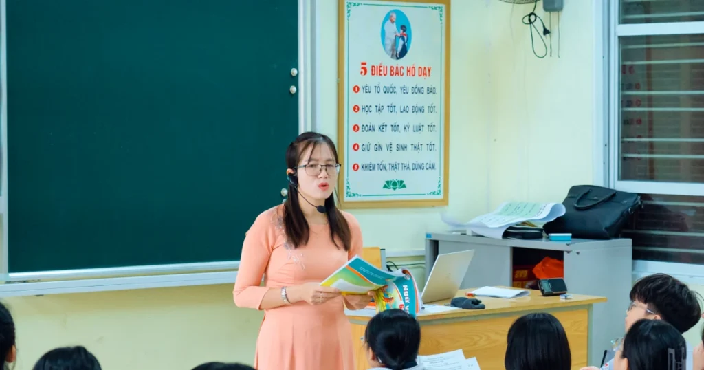 Chương trình GDPT 2018 Tổng kết chu trình đầu tiên và định hướng đổi mới giáo dục Việt Nam