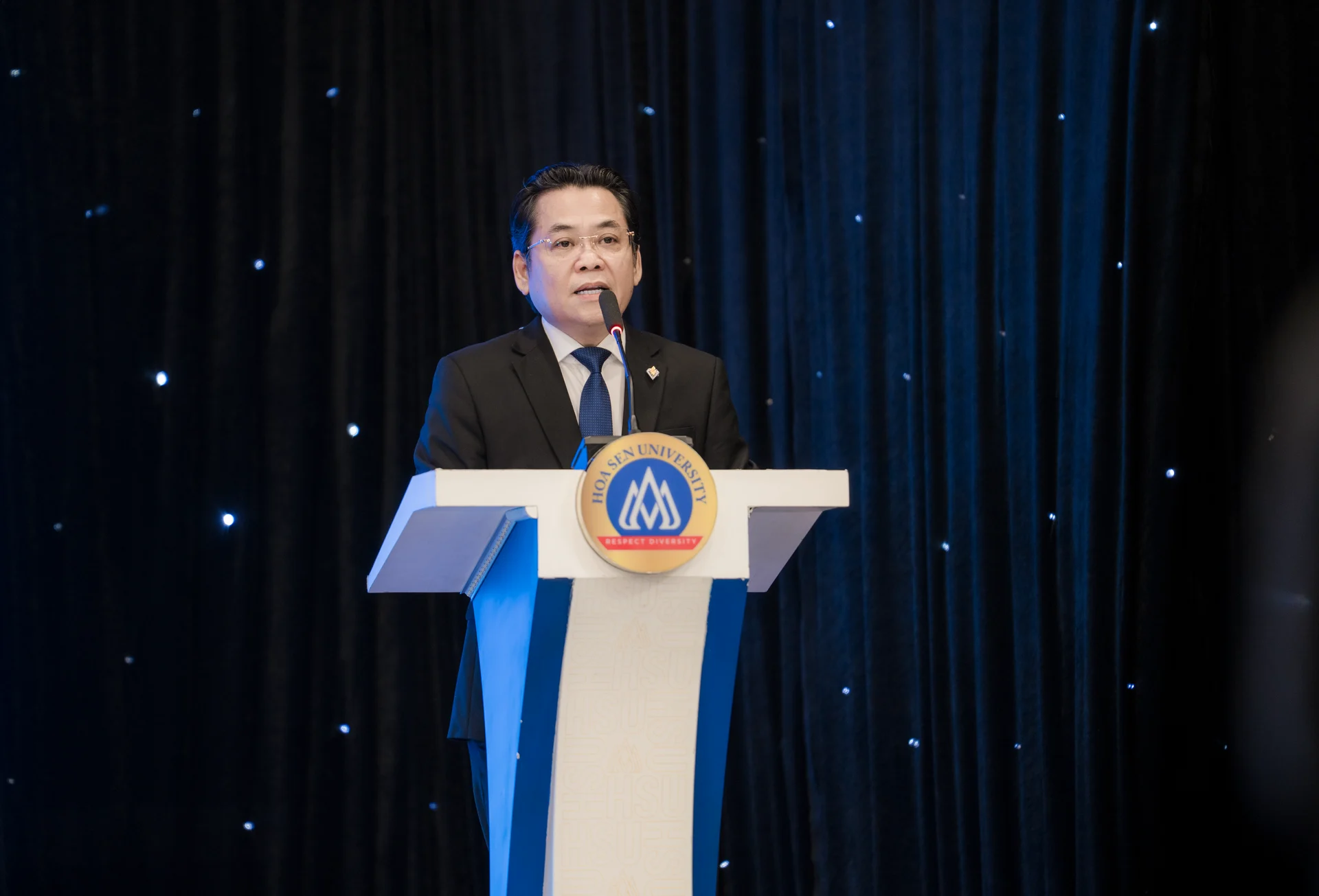 PGS.TS Nguyễn Hữu Huy Nhựt làm Hiệu trưởng Trường đại học Hoa Sen